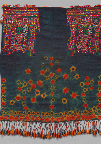 Women's Headshawl (Mendil). Yale University Art Gallery.